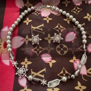 Elegant Silver Pearl Necklace and Earring Set